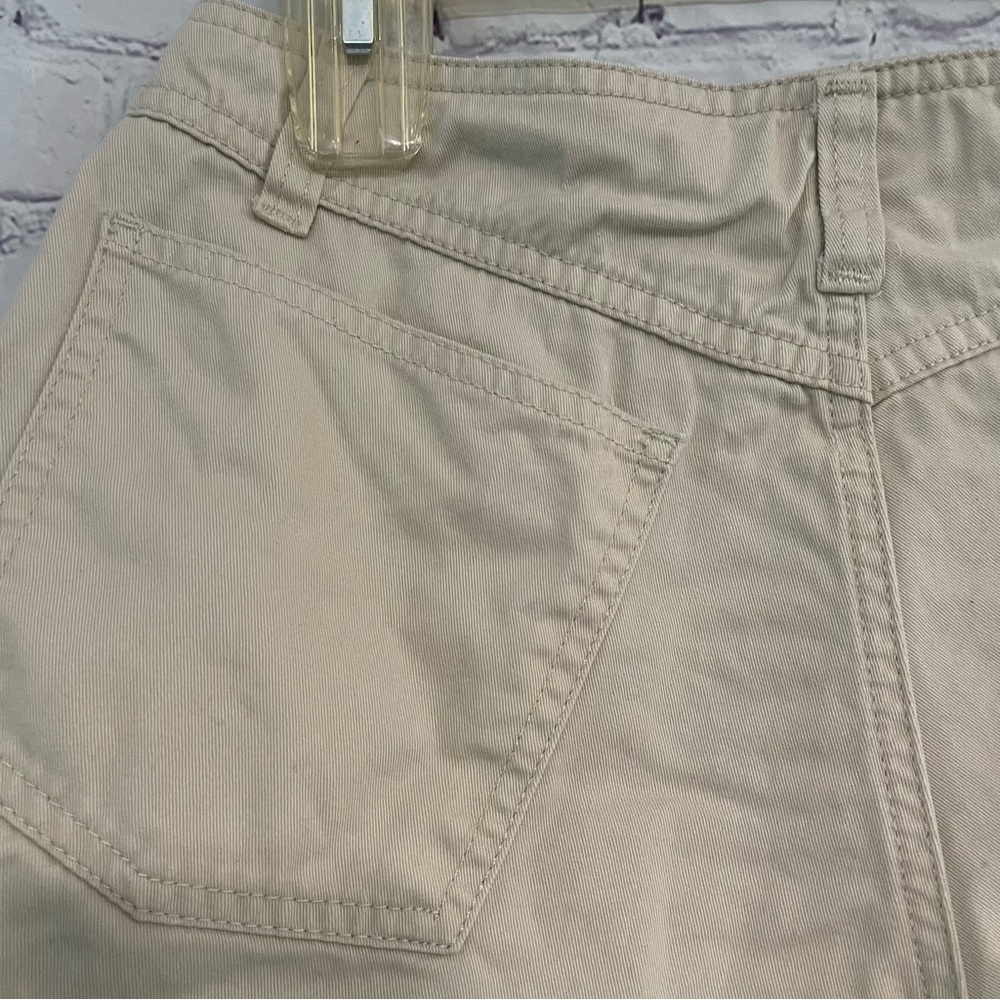 Khaki Shorts Size 5 - Picture 6 of 6
